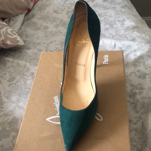 Red bottoms - Picture 1 of 1